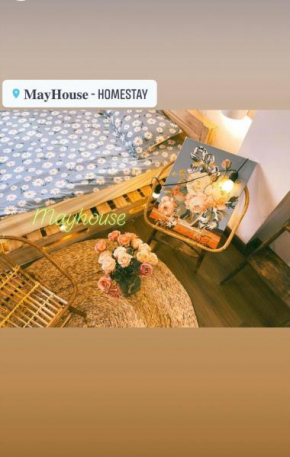 MAY - ORANGE - Balcony
